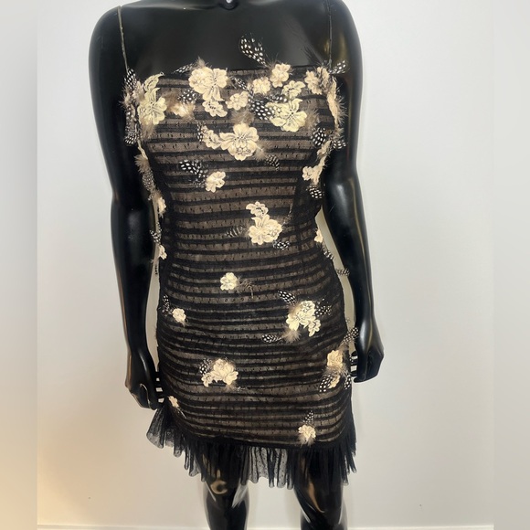 Beautiful BCBG Max Azia Dress - Picture 1 of 3